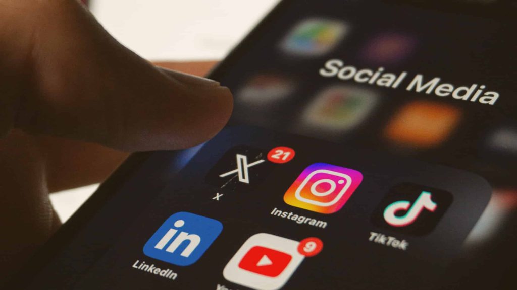 create engaging social media content